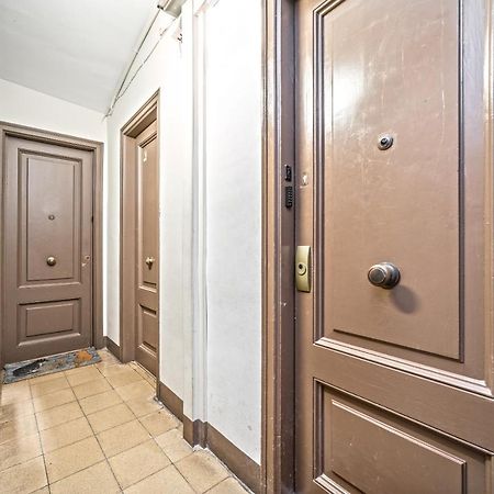 Apartamentos Gran Via 732 Barcelona Kültér fotó