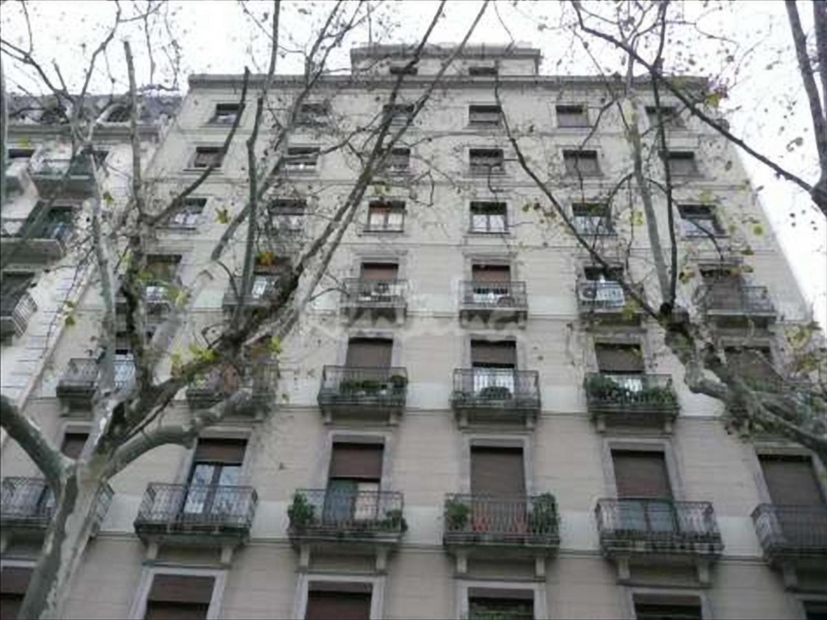 Apartamentos Gran Via 732 Barcelona Kültér fotó