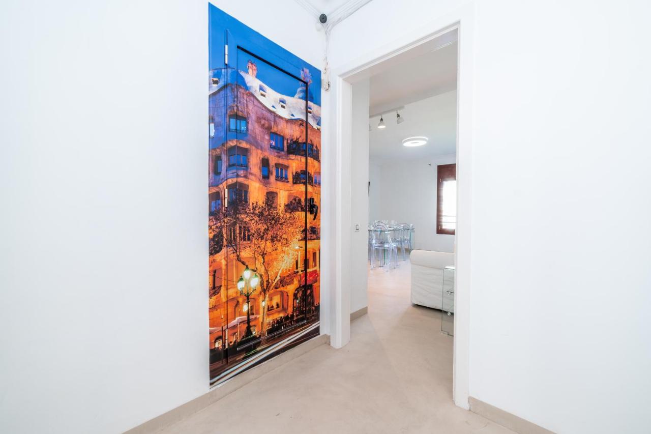 Apartamentos Gran Via 732 Barcelona Kültér fotó