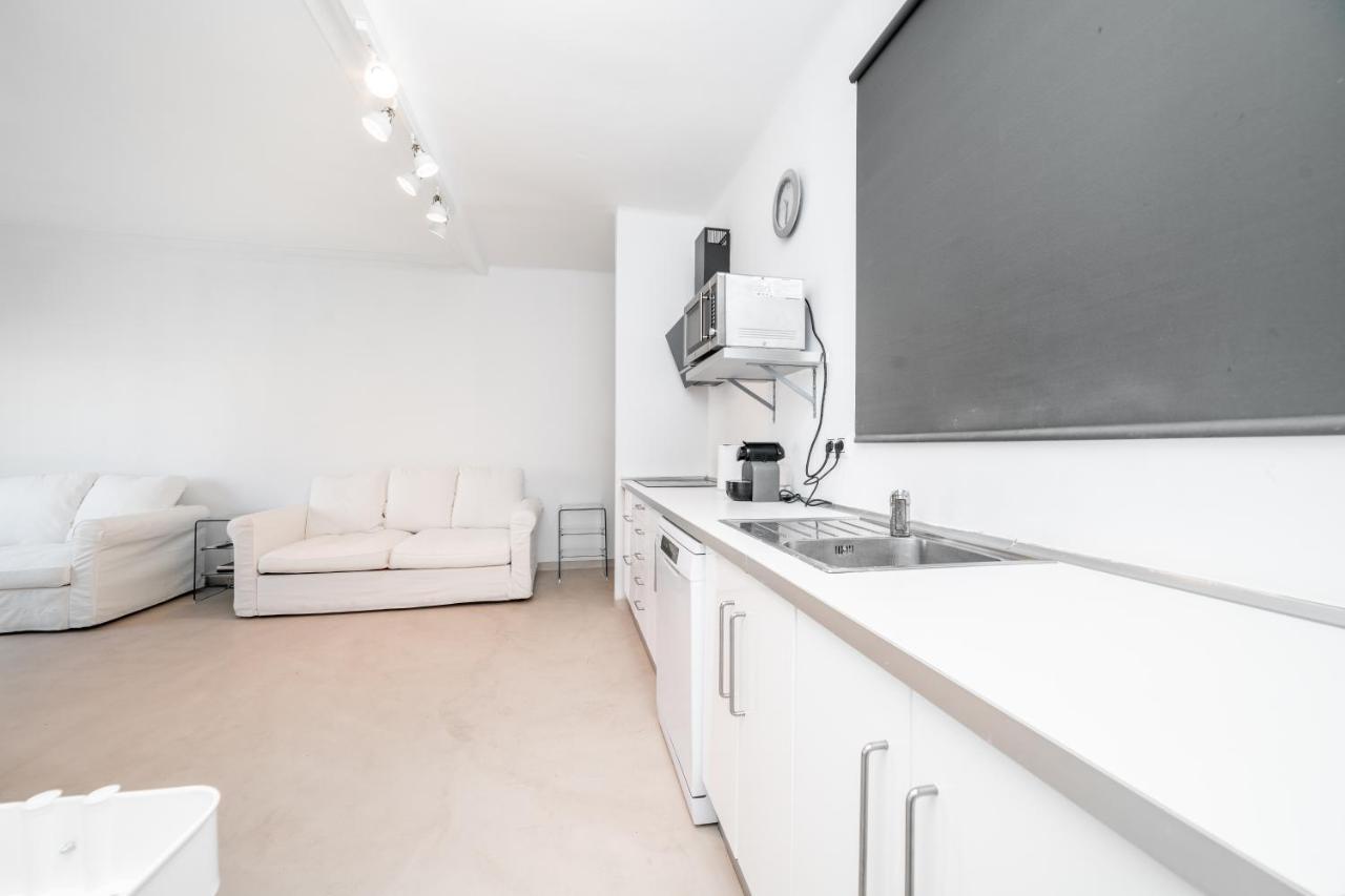 Apartamentos Gran Via 732 Barcelona Kültér fotó