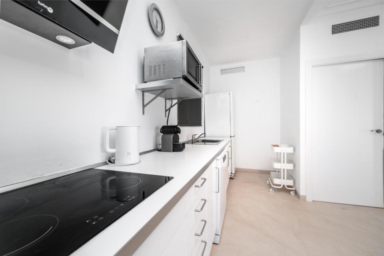 Apartamentos Gran Via 732 Barcelona Kültér fotó