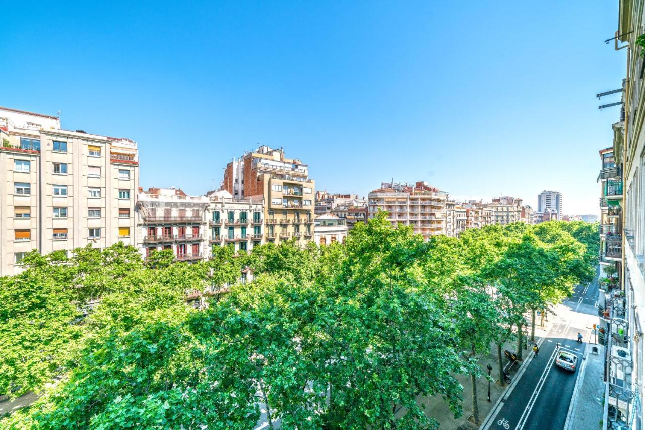 Apartamentos Gran Via 732 Barcelona Kültér fotó